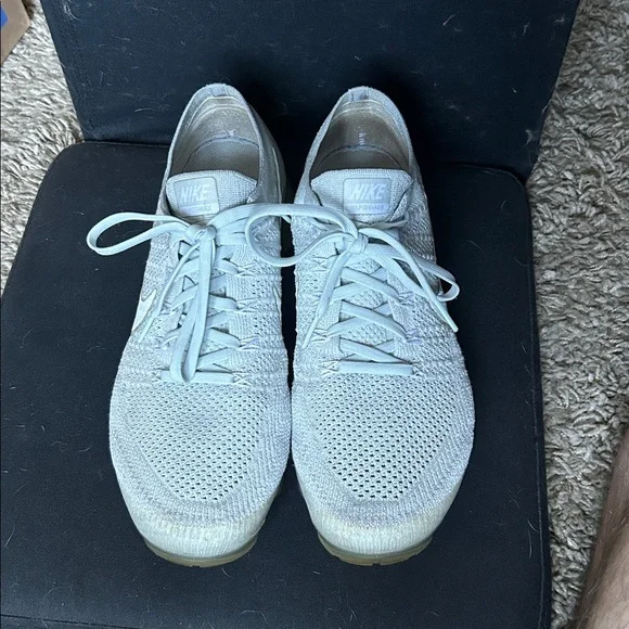 Nike VaporMax Size 11 Silver/Grey - Picture 3 of 6